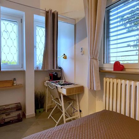 Domus 190 Rooms Βαρέζε Εξωτερικό φωτογραφία