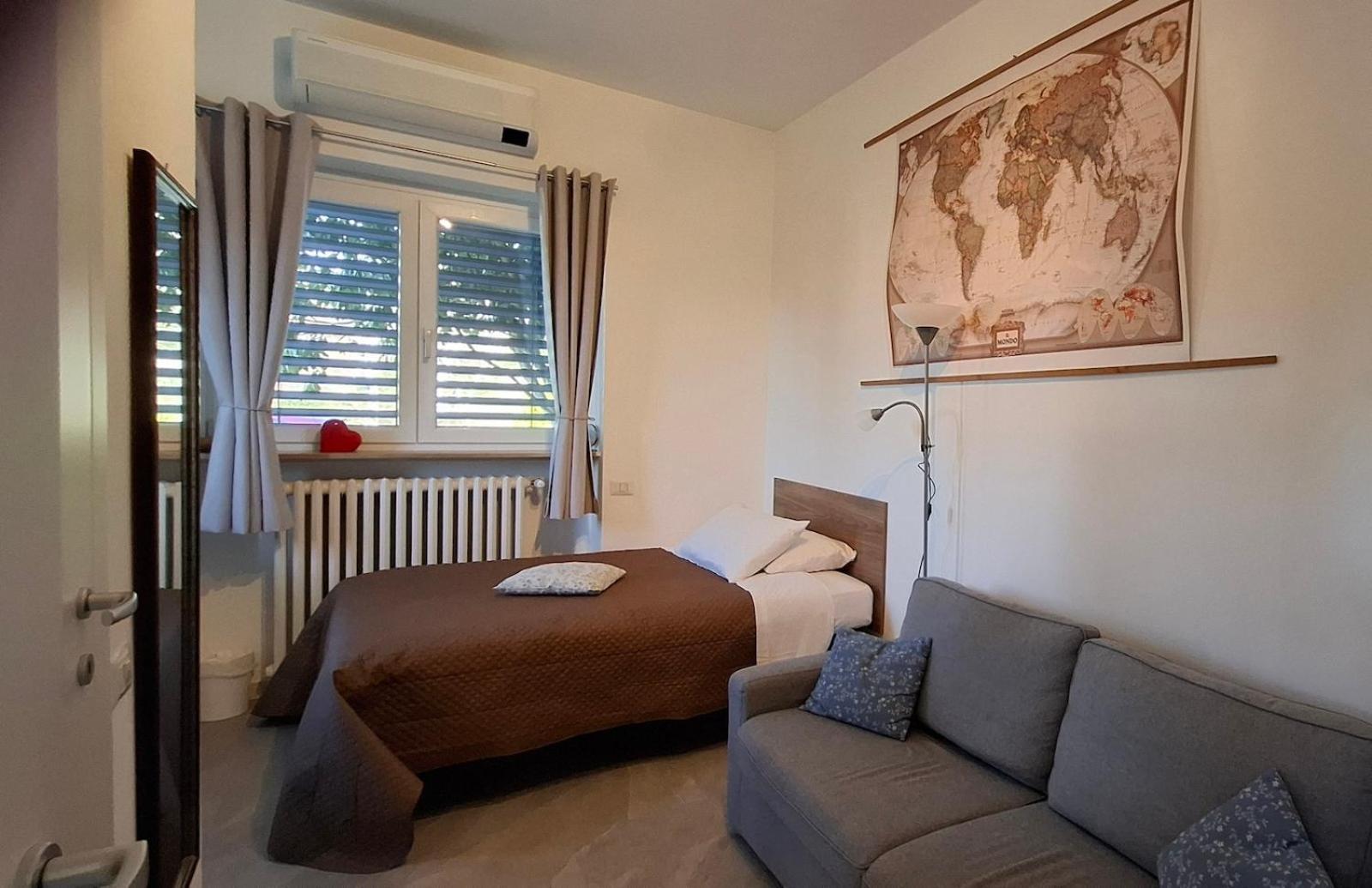 Domus 190 Rooms Βαρέζε Εξωτερικό φωτογραφία